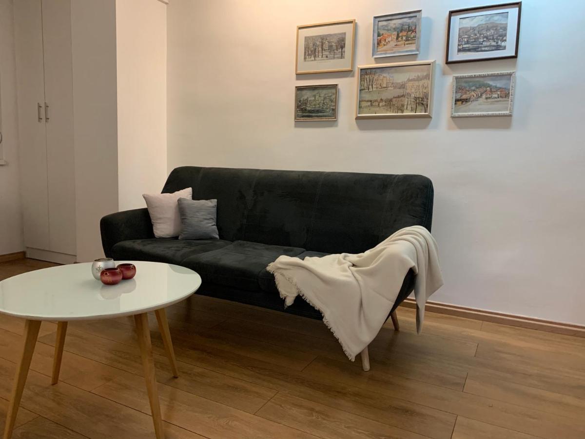 Apartment Galerija Tuzla Esterno foto