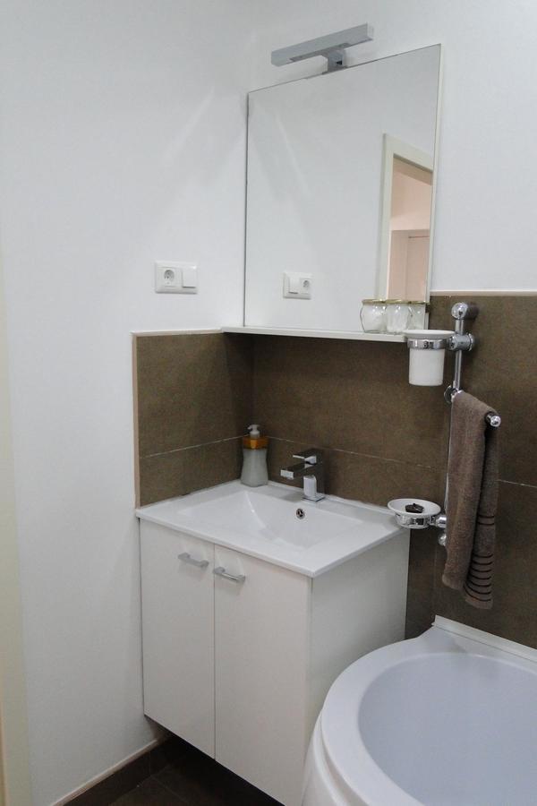 Apartment Galerija Tuzla Esterno foto