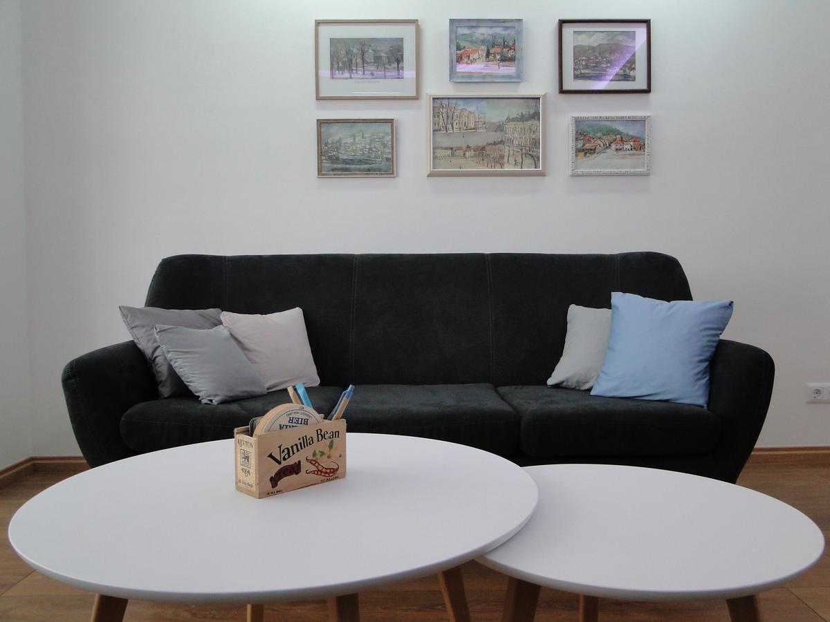 Apartment Galerija Tuzla Esterno foto