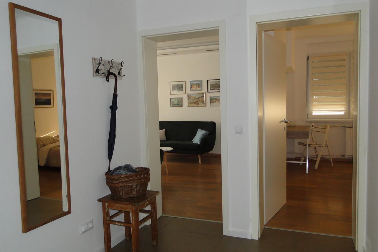 Apartment Galerija Tuzla Esterno foto