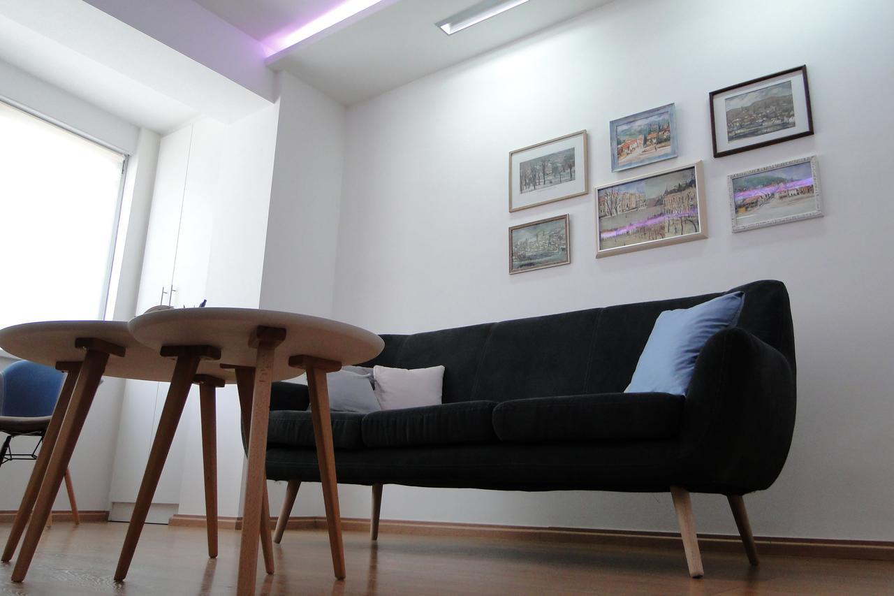 Apartment Galerija Tuzla Esterno foto