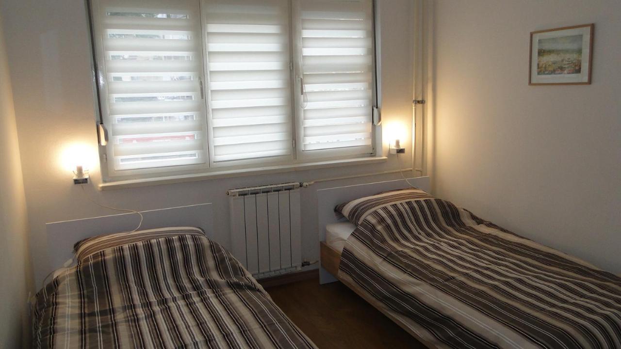 Apartment Galerija Tuzla Esterno foto